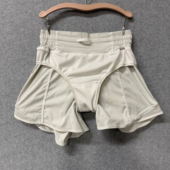 Lululemon Hotty Hot High-Rise Lined Short 4" Size 2 - Picture 4 of 6